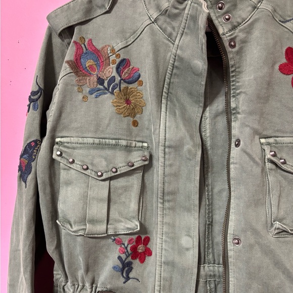 Floral Embroidered Denim Jacket - Picture 3 of 7